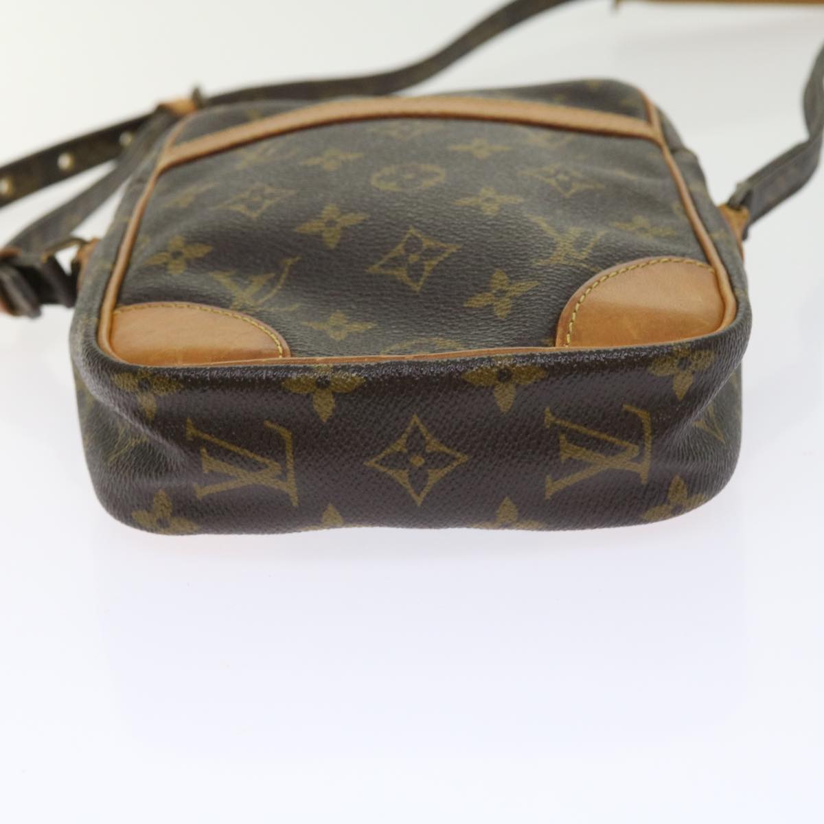 LO-LV bags 6485