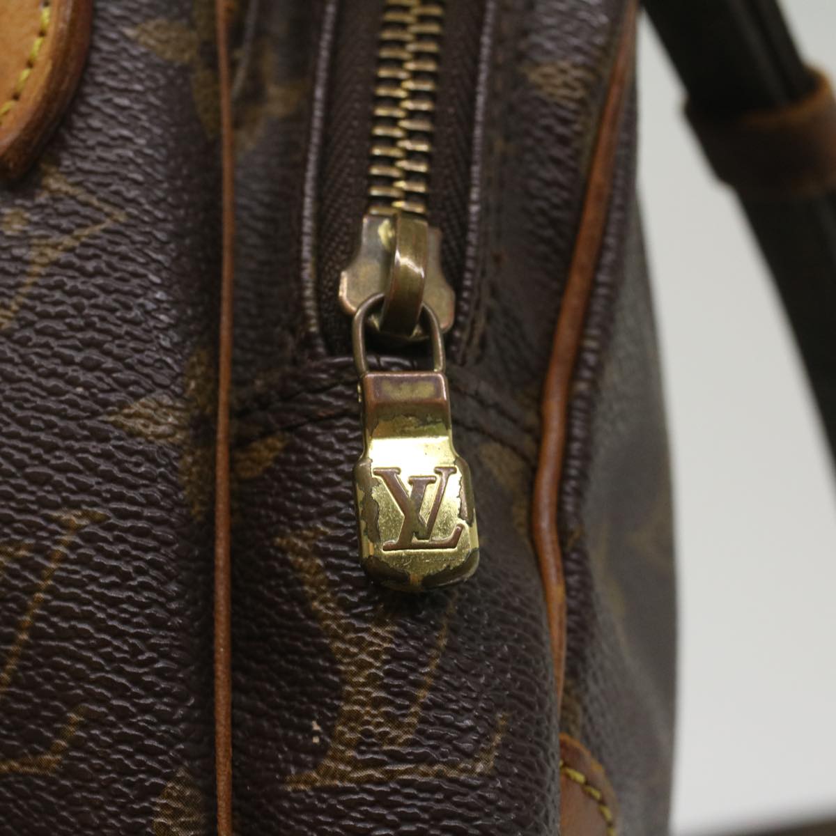 LO-LV bags 6480