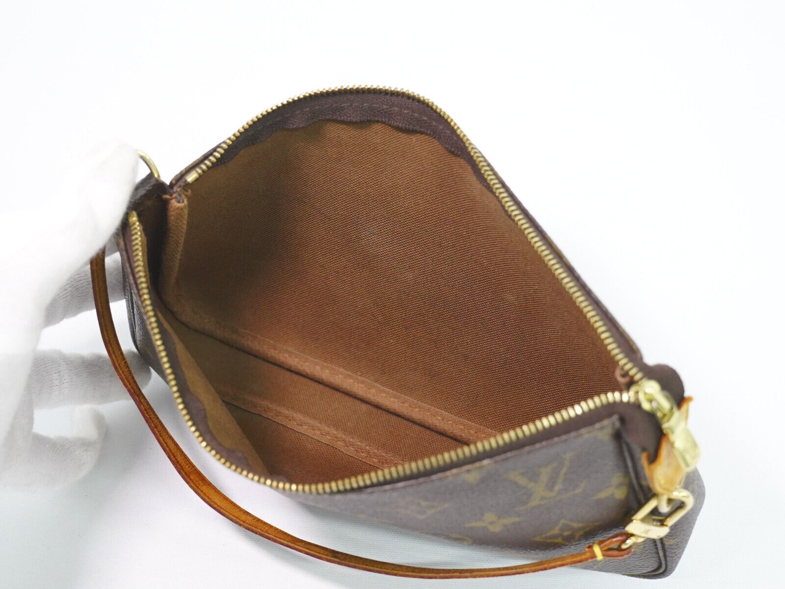 LO-LV bags 1063
