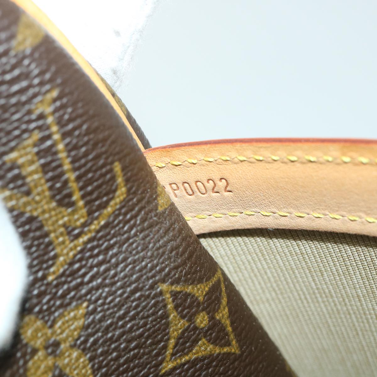 LO-LV bags 6481