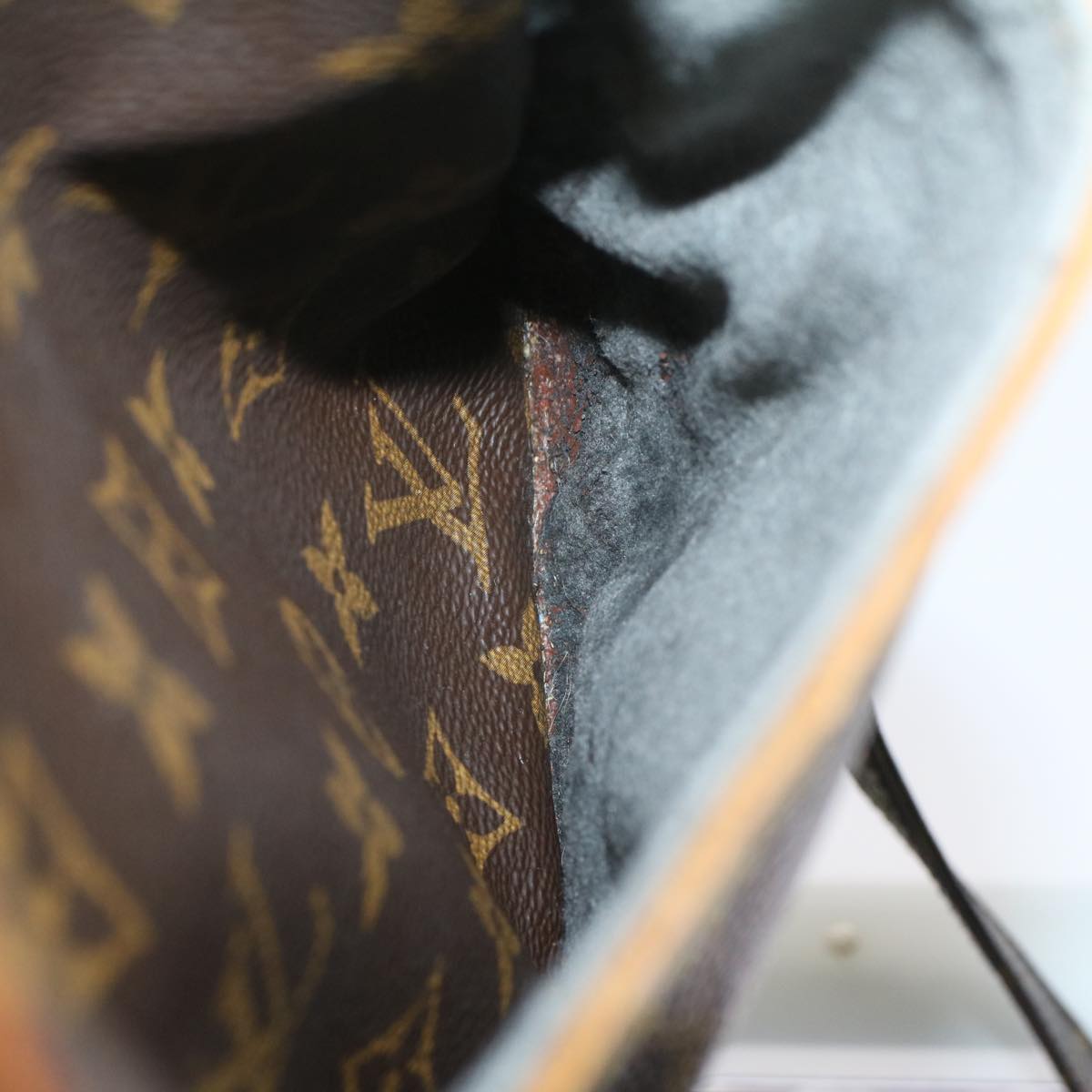 LO-LV bags 6476