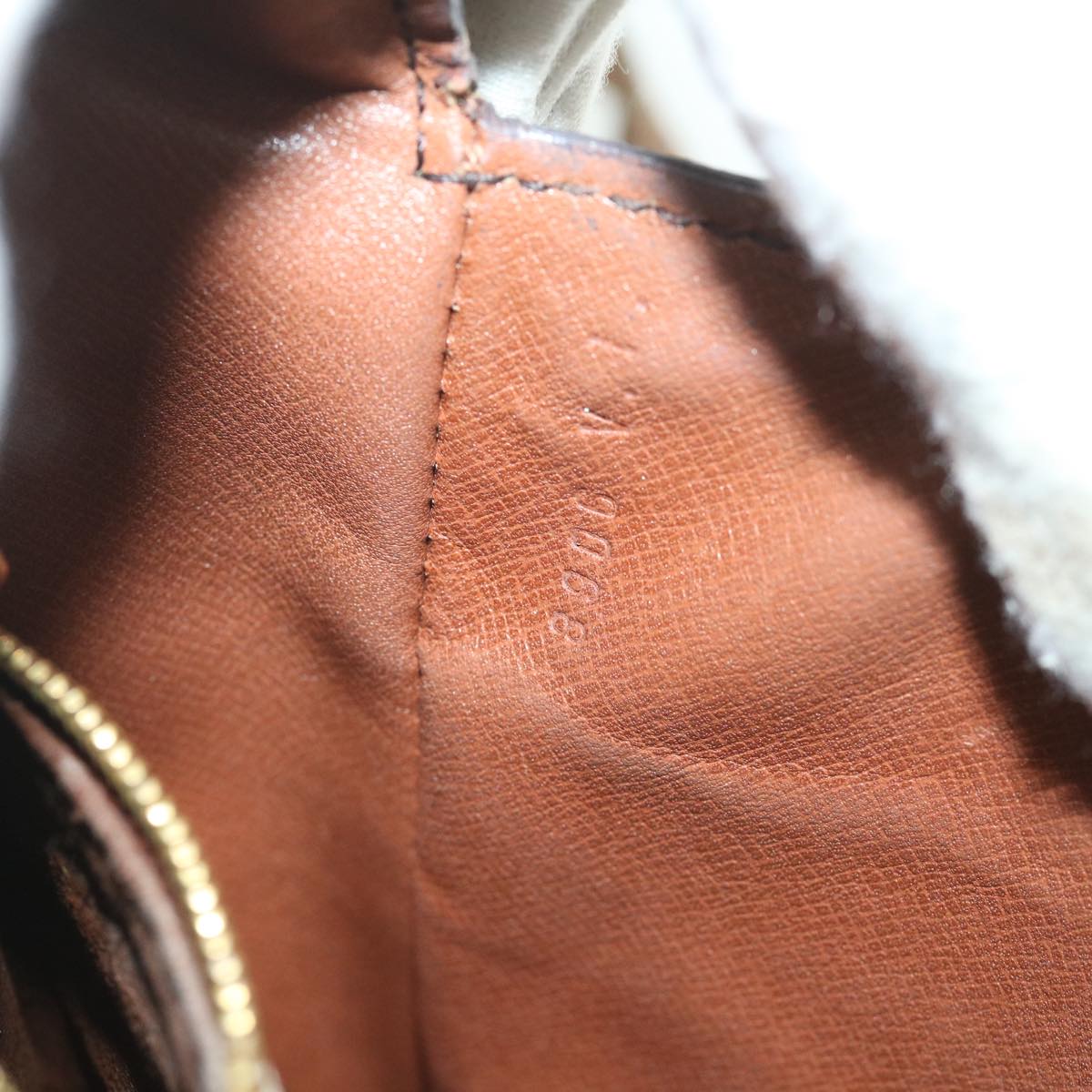 LO-LV bags 6482
