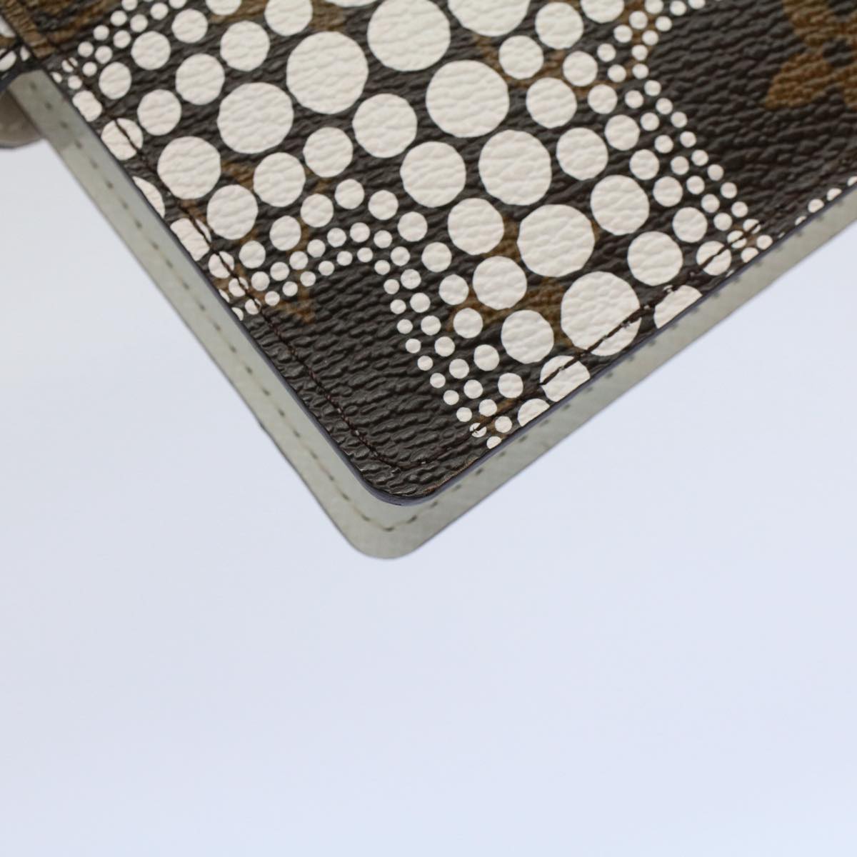 LO-LV bags 2999