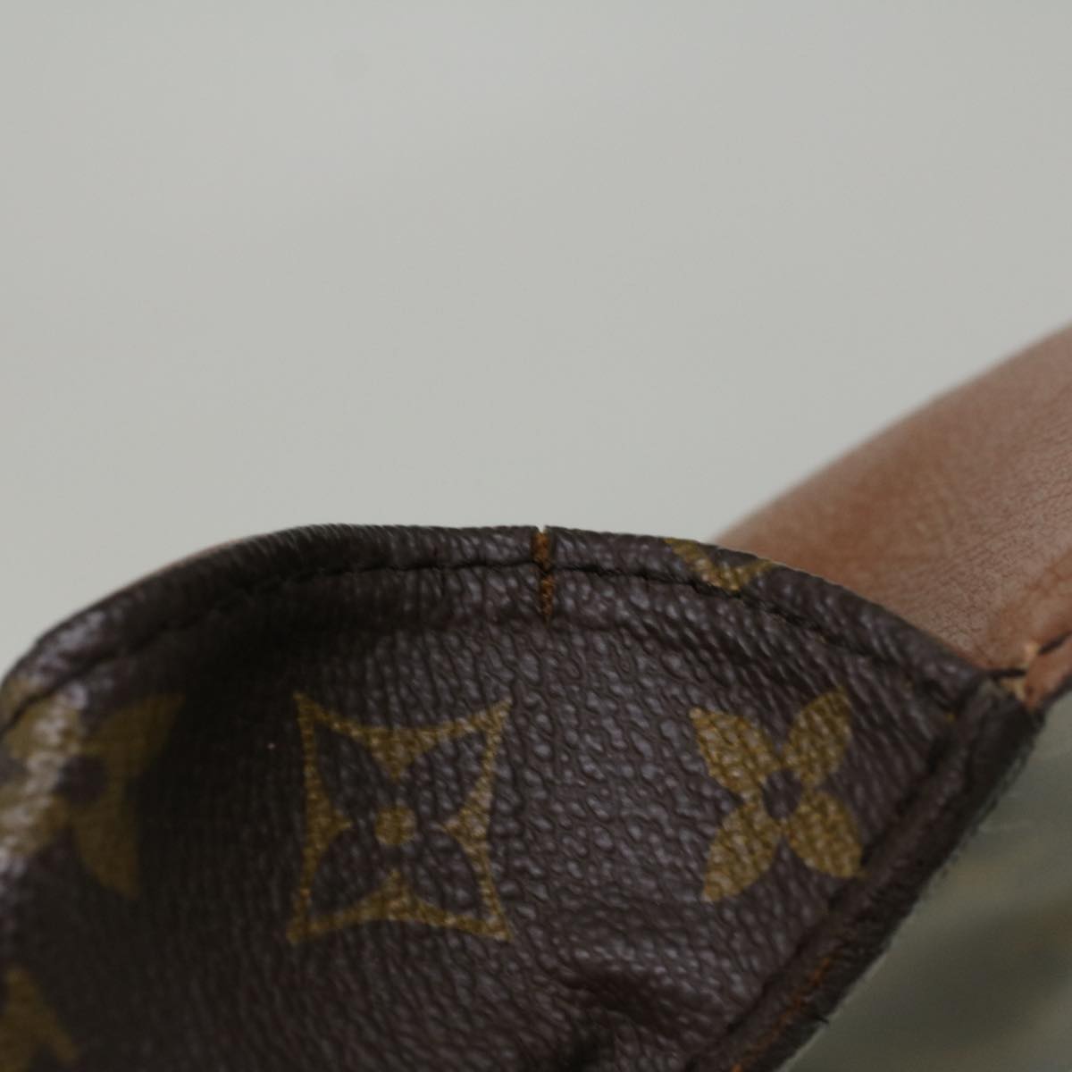 LO-LV bags 6540