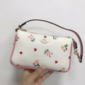 LO - CCH Bags - 541