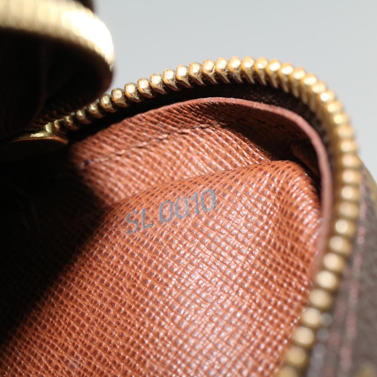 LO-LV bags 6450