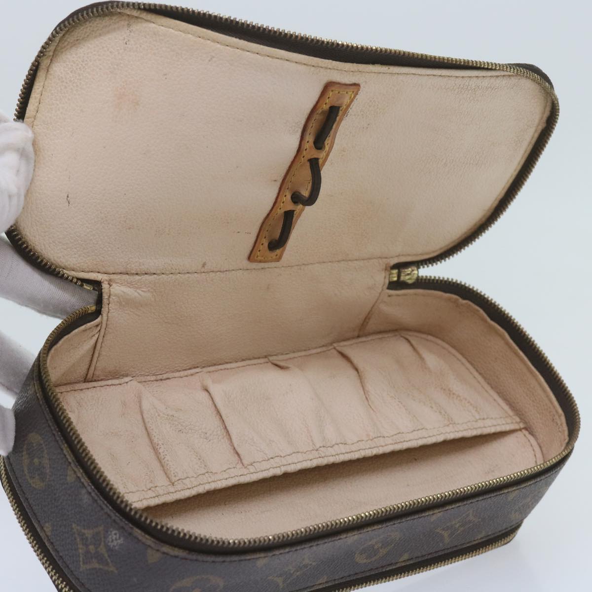 LO-LV bags 888