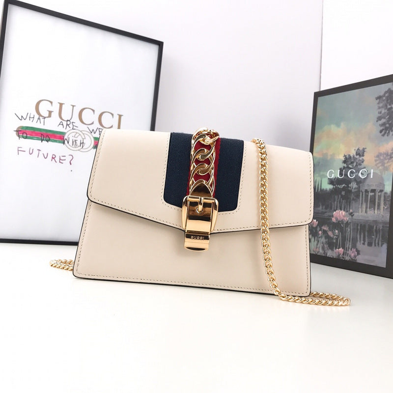 LO - GCC Bags - 2593