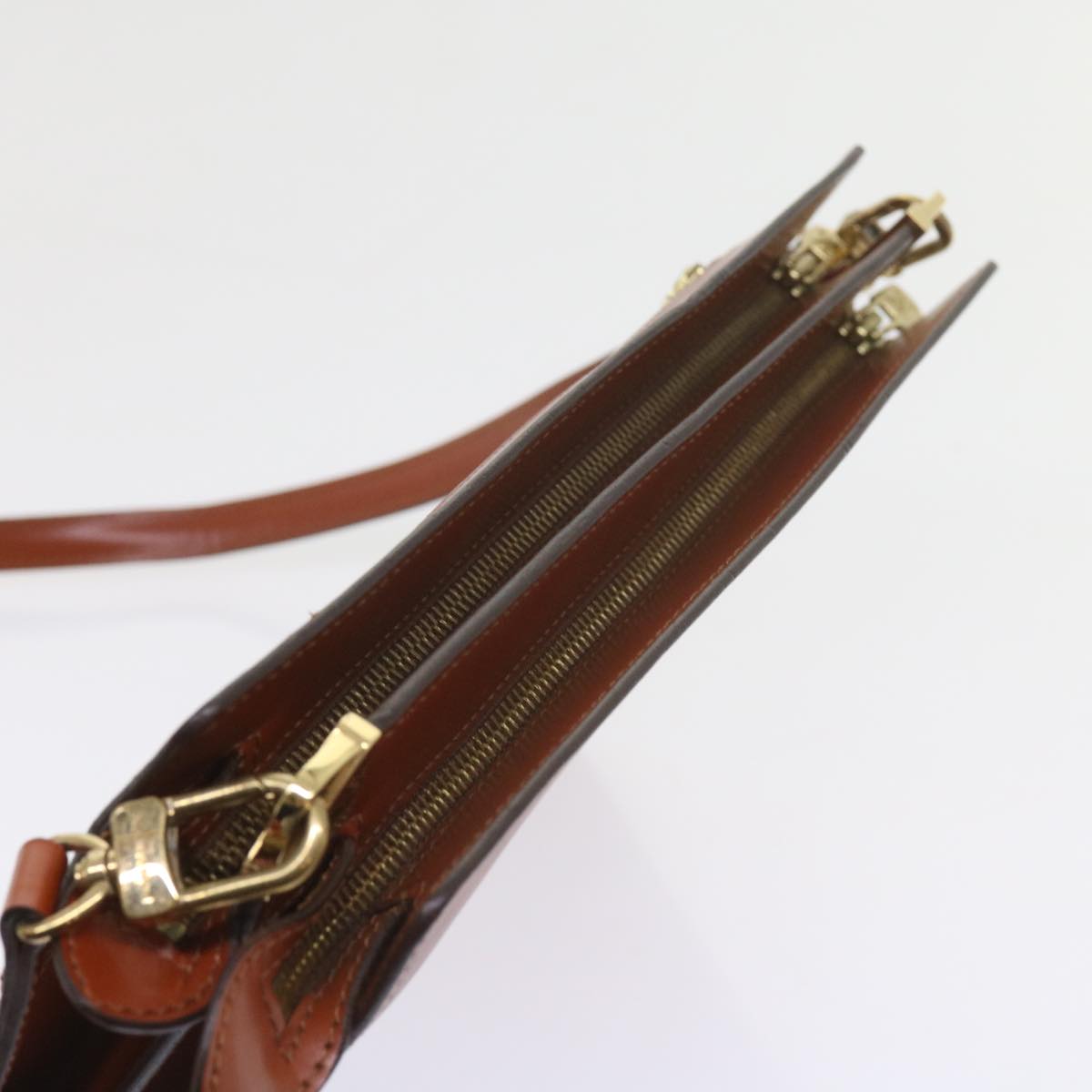 LO-LV bags 2421