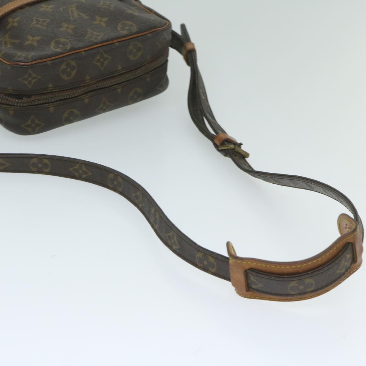 LO-LV bags 6555