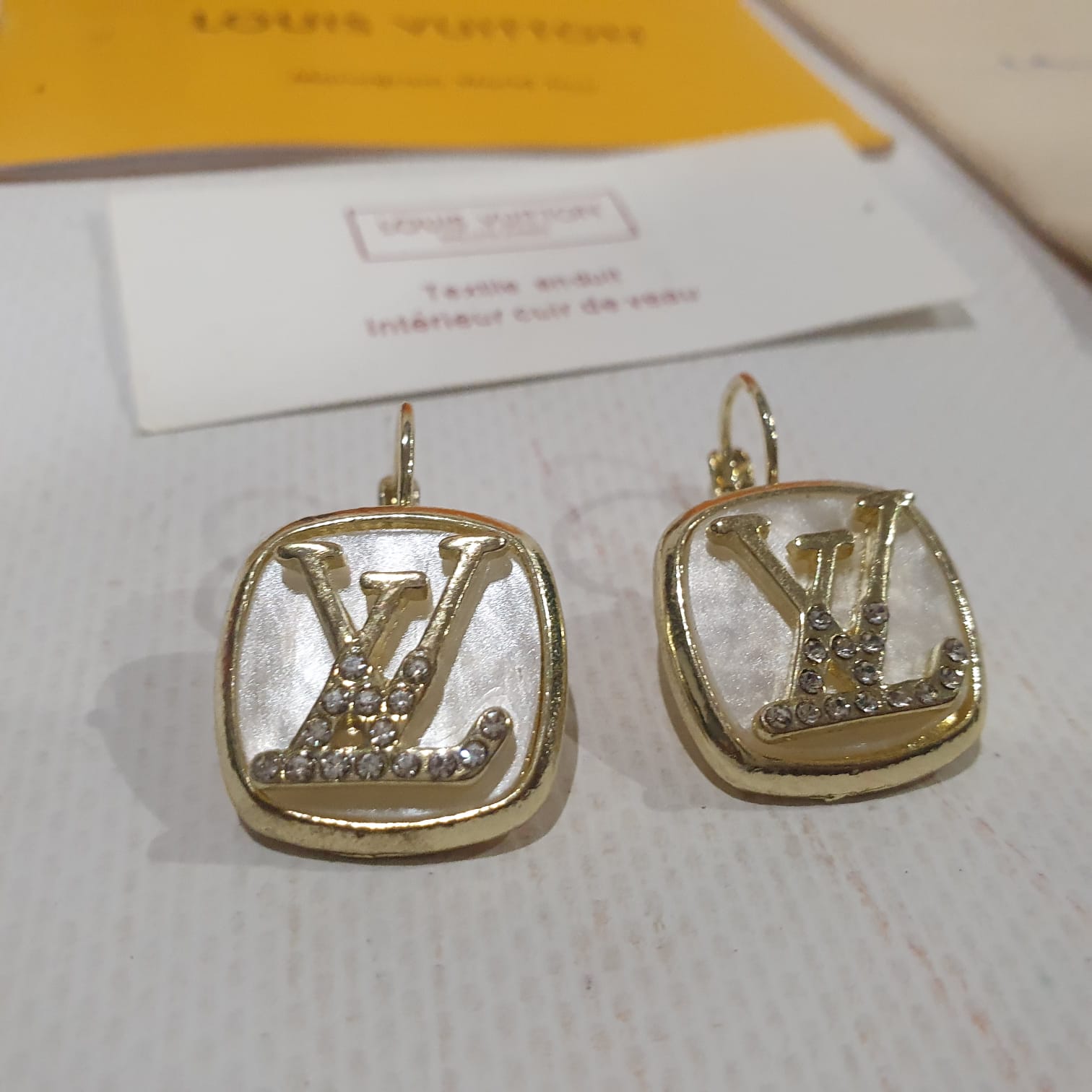 LO-LV bags 2186