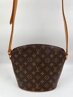 LO-LV bags 2157