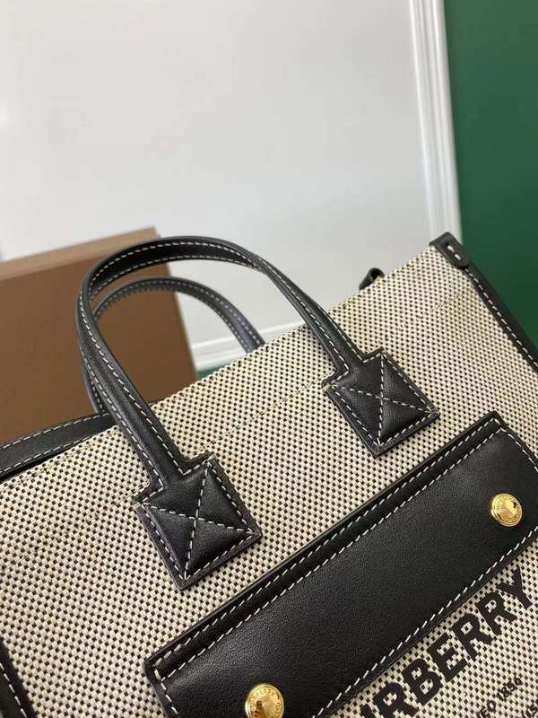 LO - B-BERRY BAGS - 013