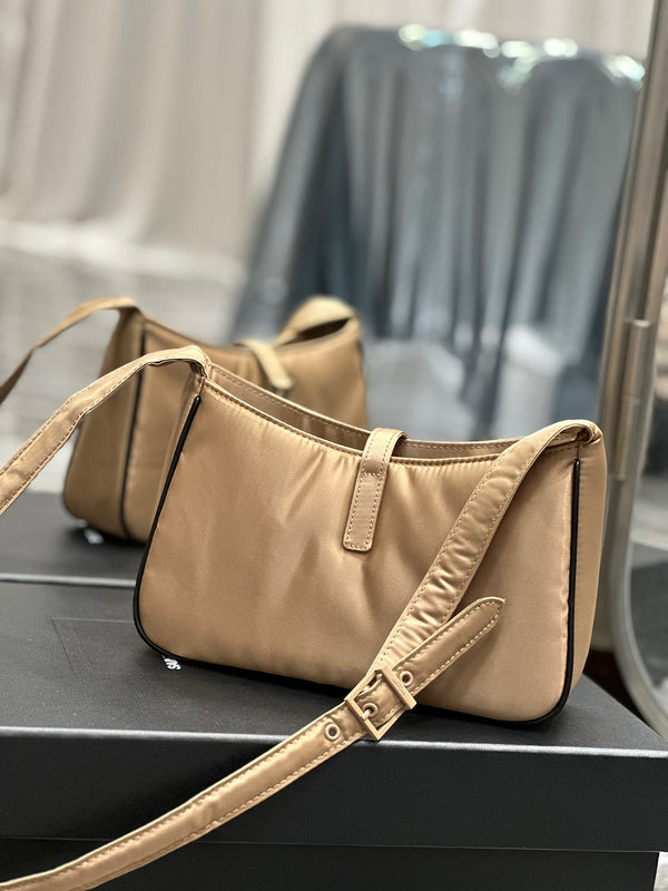 BB - YSL Bag - 1924