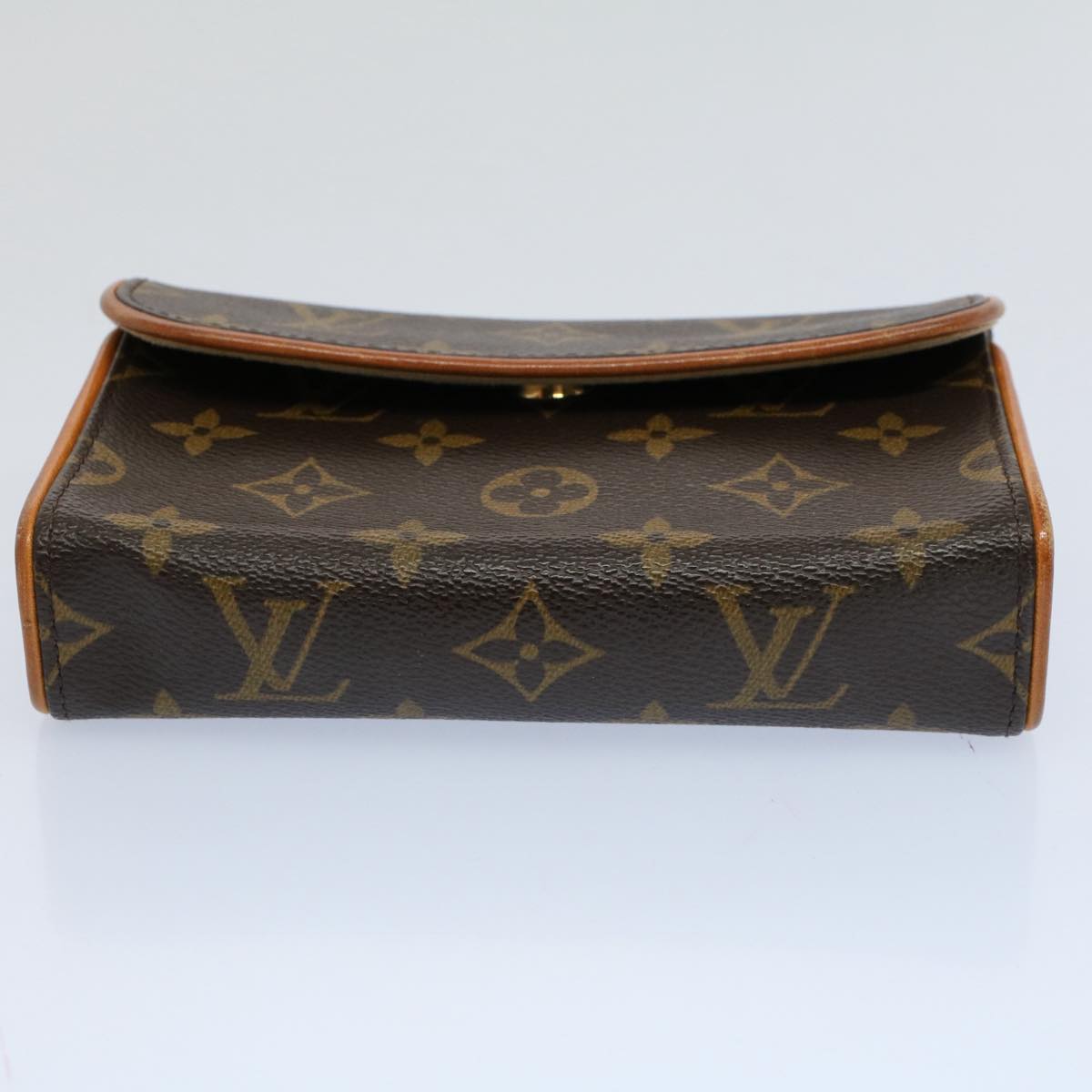 LO-LV bags 1108