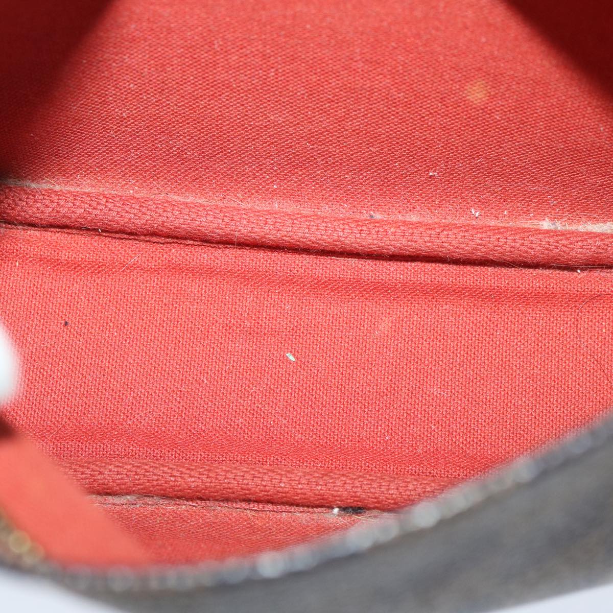LO-LV bags 890