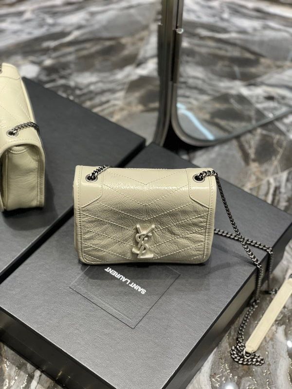 BB - YSL Bag - 3950