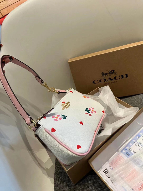 LO - CCH Bags - 115