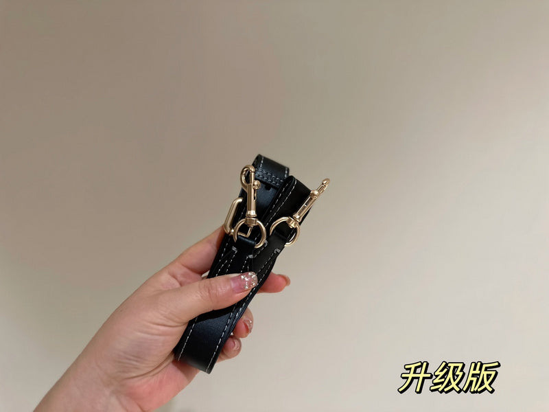 LO - CCH Bags - 402