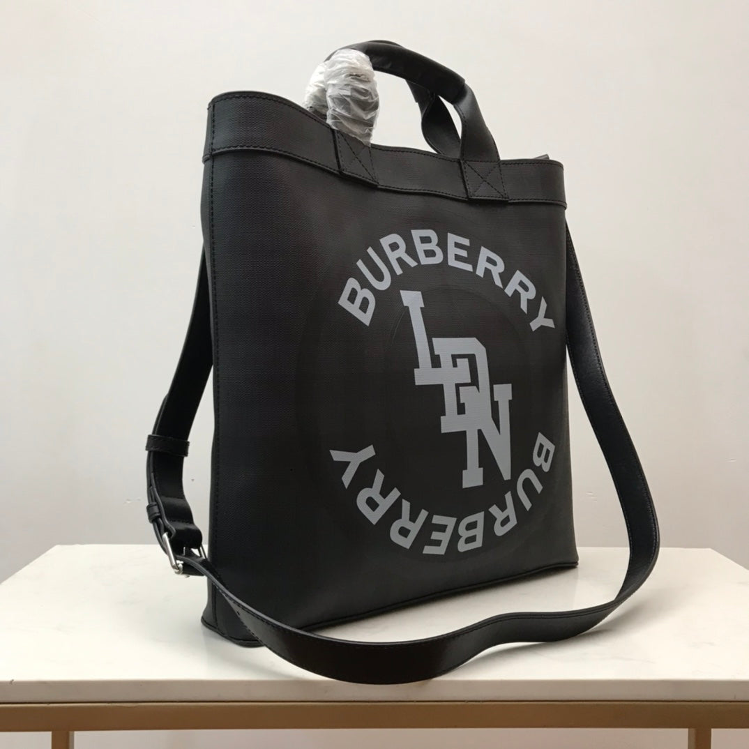 B-Berry - BB  Logo Graphic ConTLM -tible Tote London Check Canvas Large For Men, Bags 15in/38LO