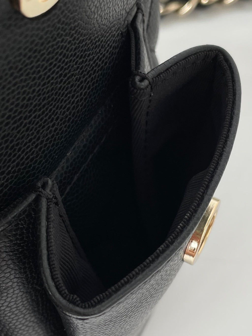 CHL - Medium BackPack Bag Black For Women Bags 9.8in/25LO