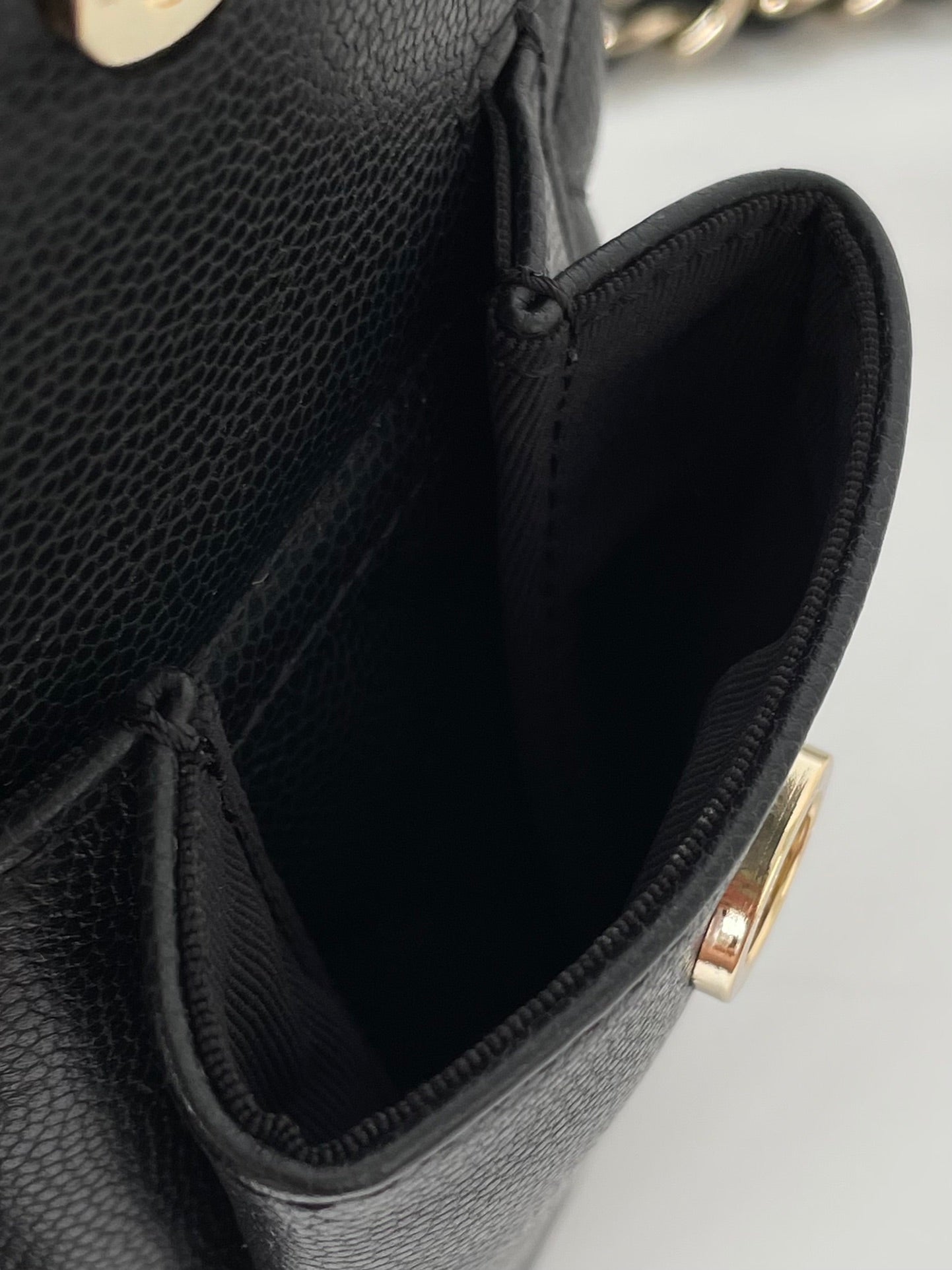 CHL - Medium BackPack Bag Black For Women Bags 9.8in/25LO