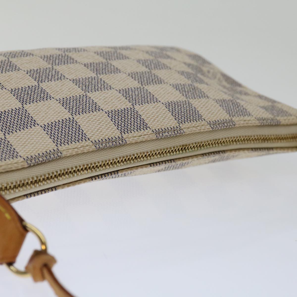 LO-LV bags 1011