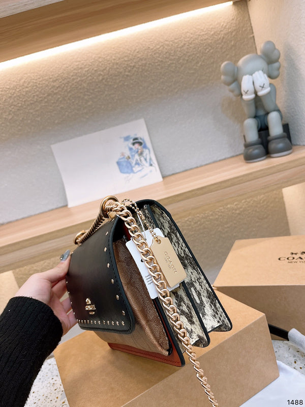 LO - CCH Bags - 205