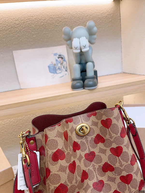 LO - CCH Bags - 101