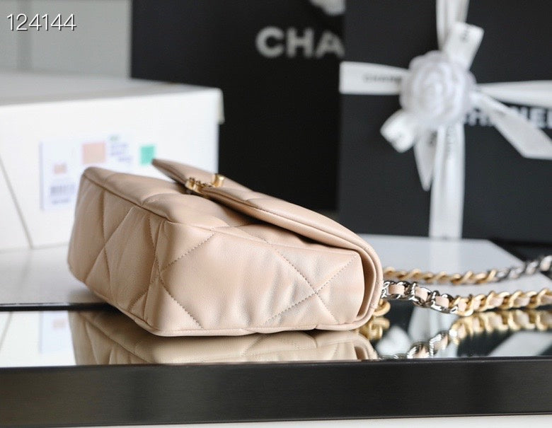 Lusso Official -  CHL BAGS  - 128