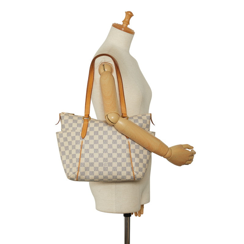 LO-LV bags 2012