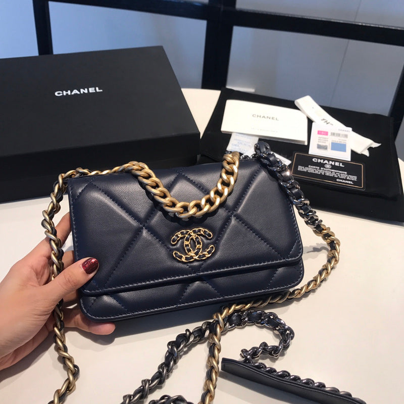 LO - CHL  BAGS FOR WOMEN - FASHION LUXURY BAGS - 946