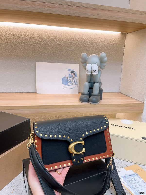 LO - CCH Bags - 018