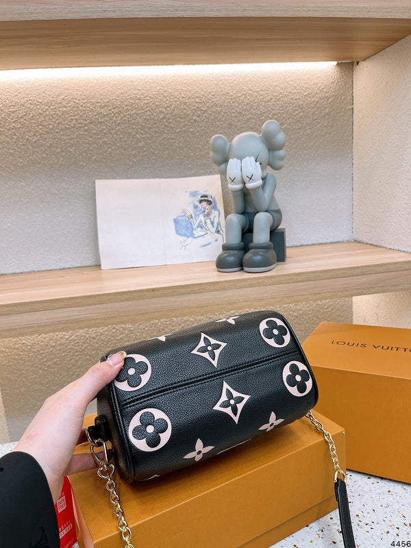 LO - LV Bags - 15136