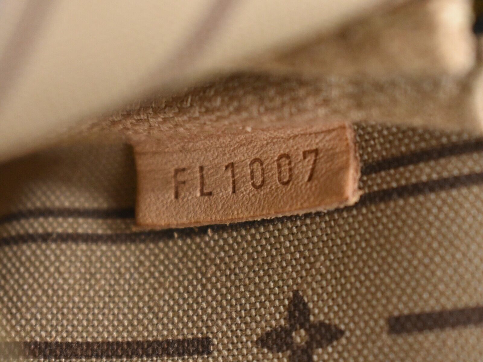 LO-LV bags 443