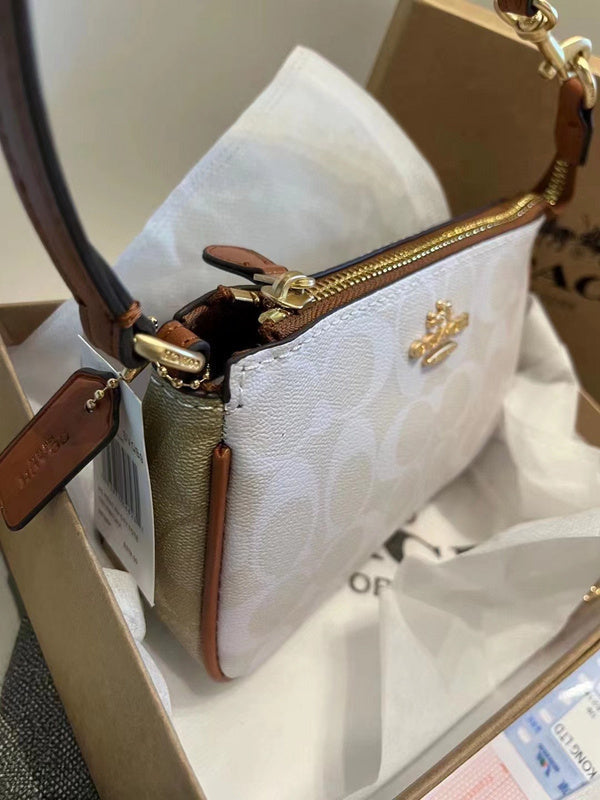LO - CCH Bags - 116