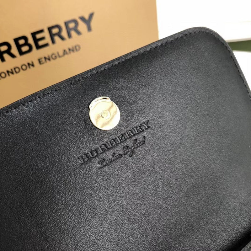 LO - B-BERRY BAGS - 001