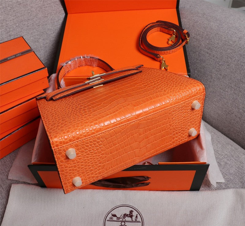LO - HMS Luxury Bags - 742