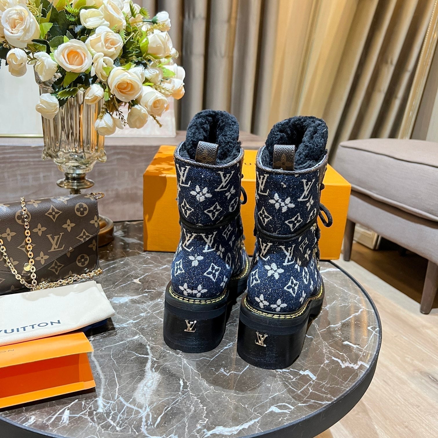 LO-LV bags 3448