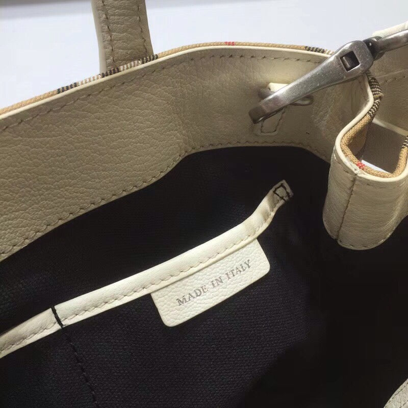 BB Small Banner  Check And Tote White For Women, Women’s Bags 10.5in/26LO
