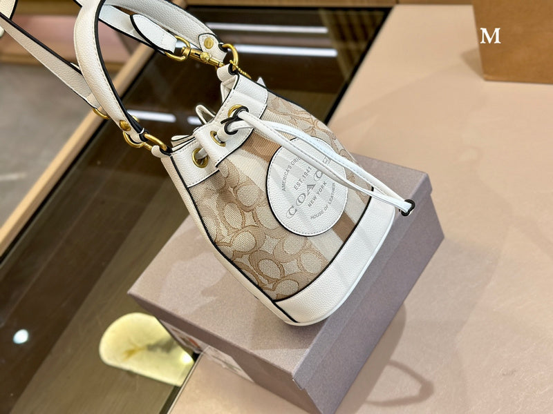 LO - CCH Bags - 063