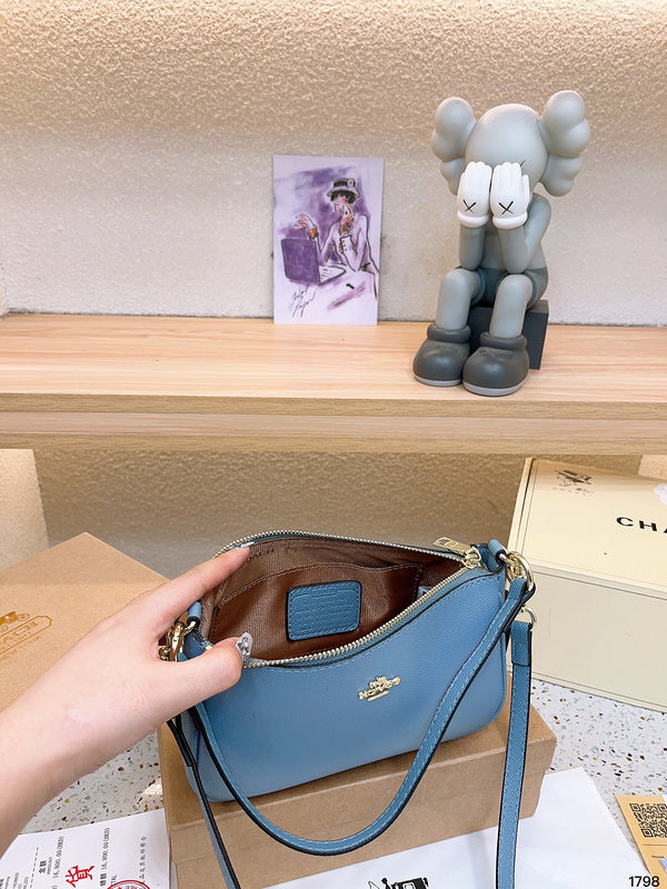 LO - CCH Bags - 022