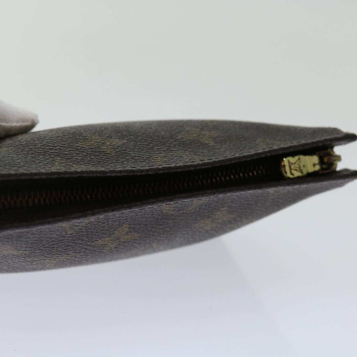 LO-LV bags 1116