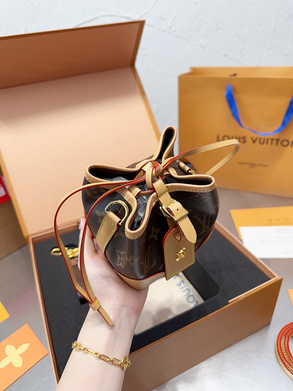 LO - LV Bags - 15023