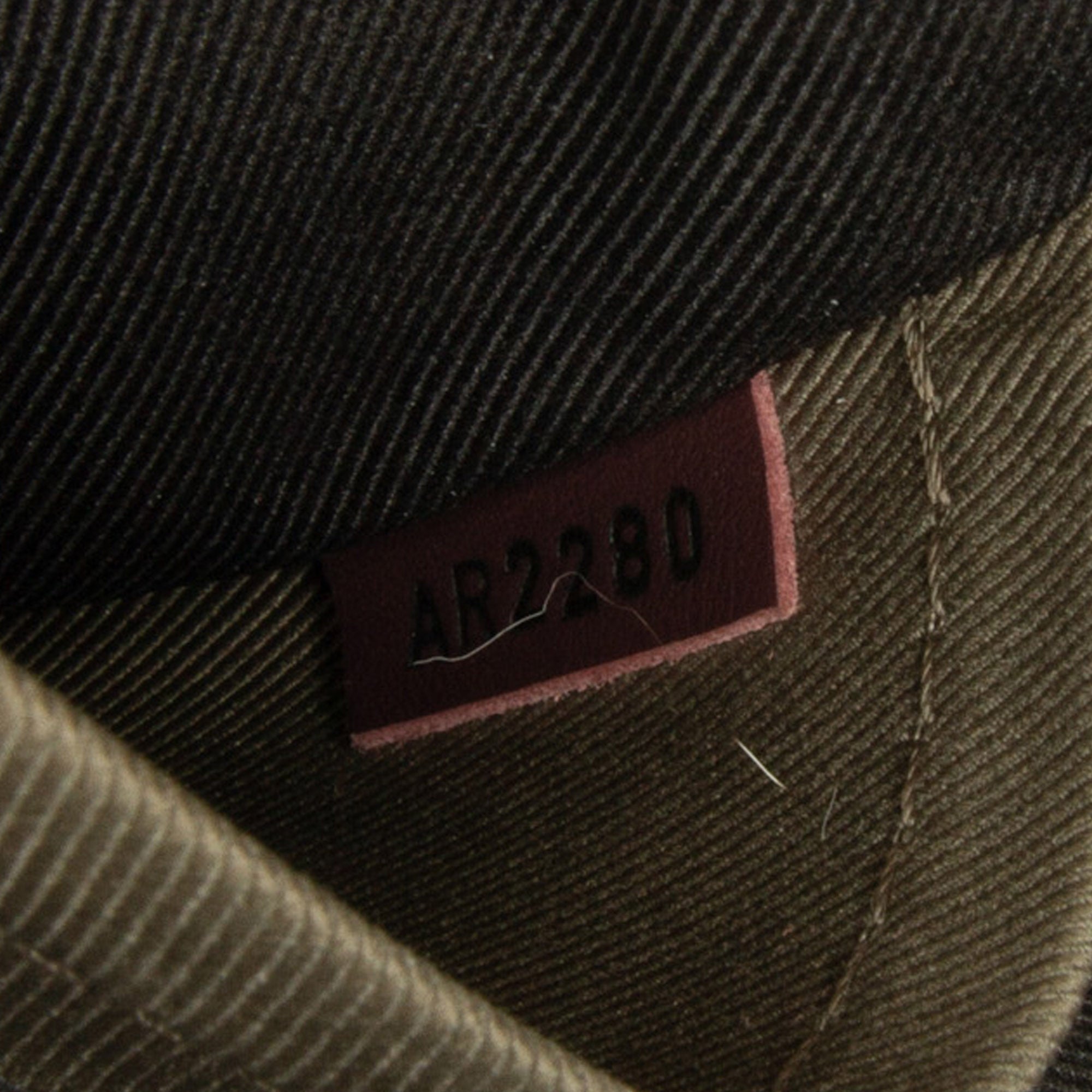 LO-LV bags 4674