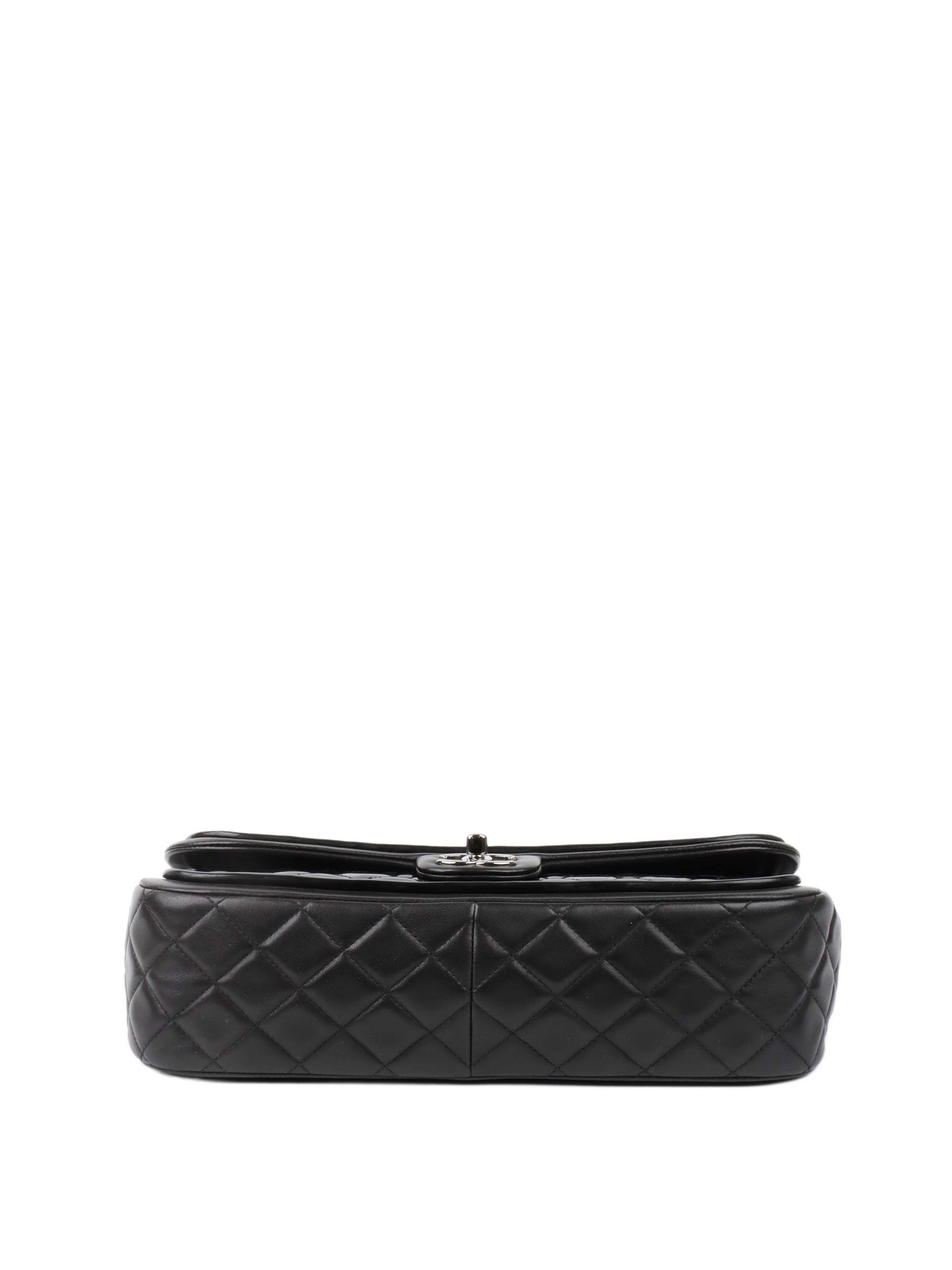 CHNL -  Patent Leather Classic Flap.