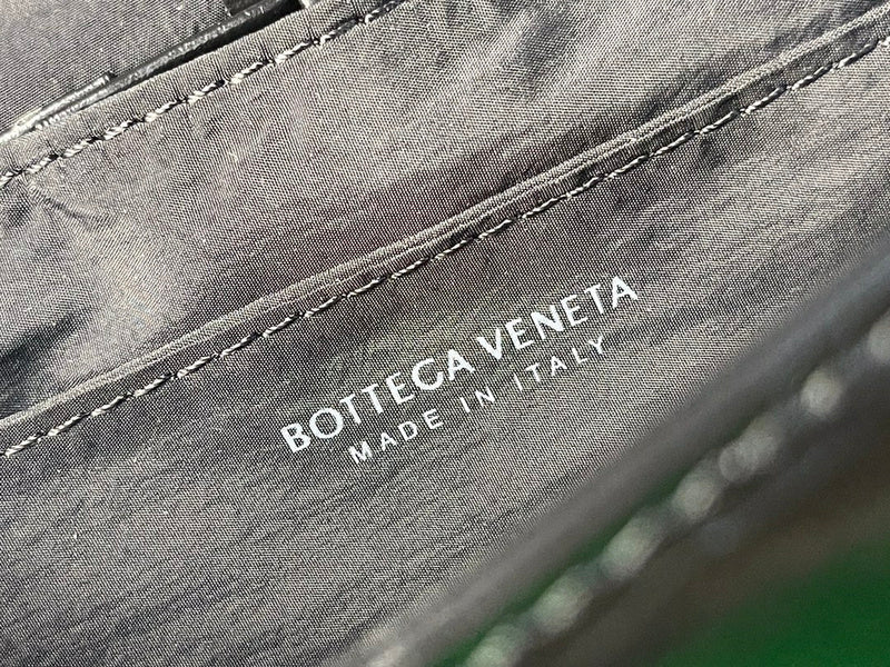 B-VENETA STYLISH HANBAGS FOR WOMEN - - 109