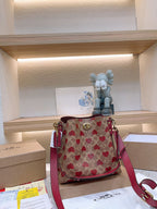 LO - CCH Bags - 101