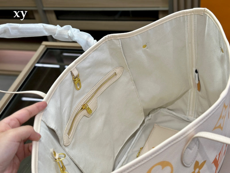 LO - LV Bags - 15002