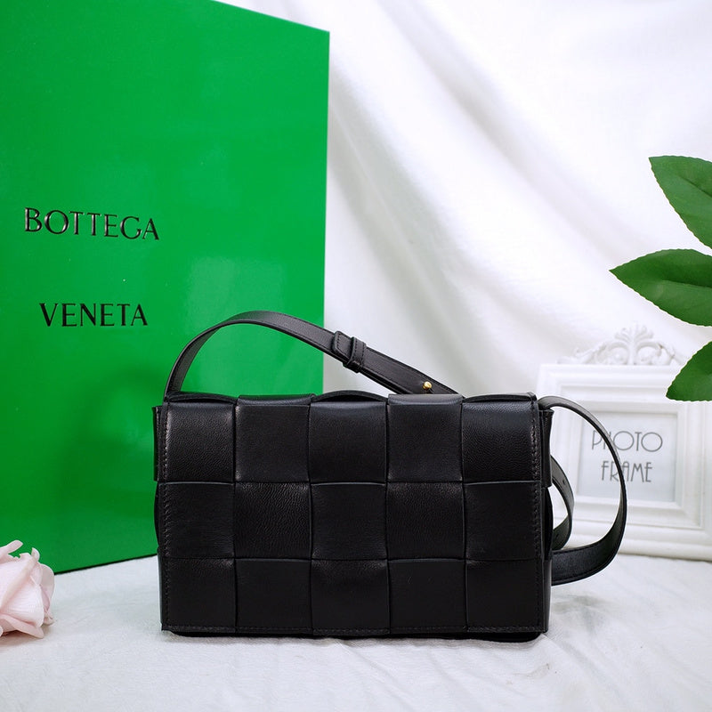 B-VENETA STYLISH HANBAGS FOR WOMEN - - 132